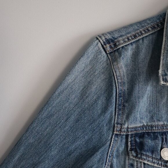 GAP Women's Blue Sz M Icon Medium Wash Buttoned Casual Long Sleeve Denim Jacket‎ - Picture 3 of 11